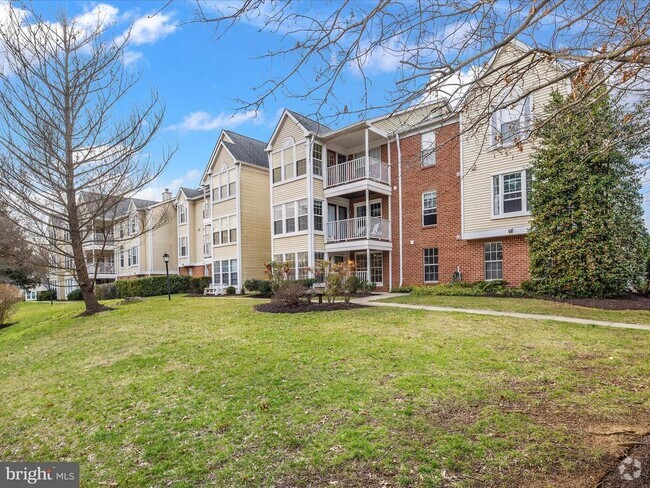 Building Photo - 722 Jupiter Hills Ct Rental