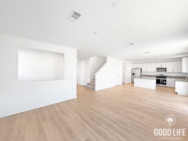 Photo - Beautiful 5Bd/2.5Ba Home In Lake Elsinore!