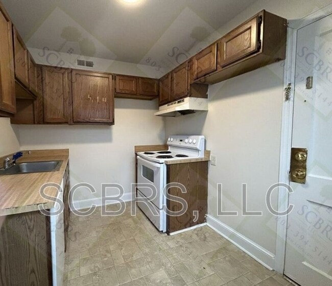 Photo - 225 Myron Cir