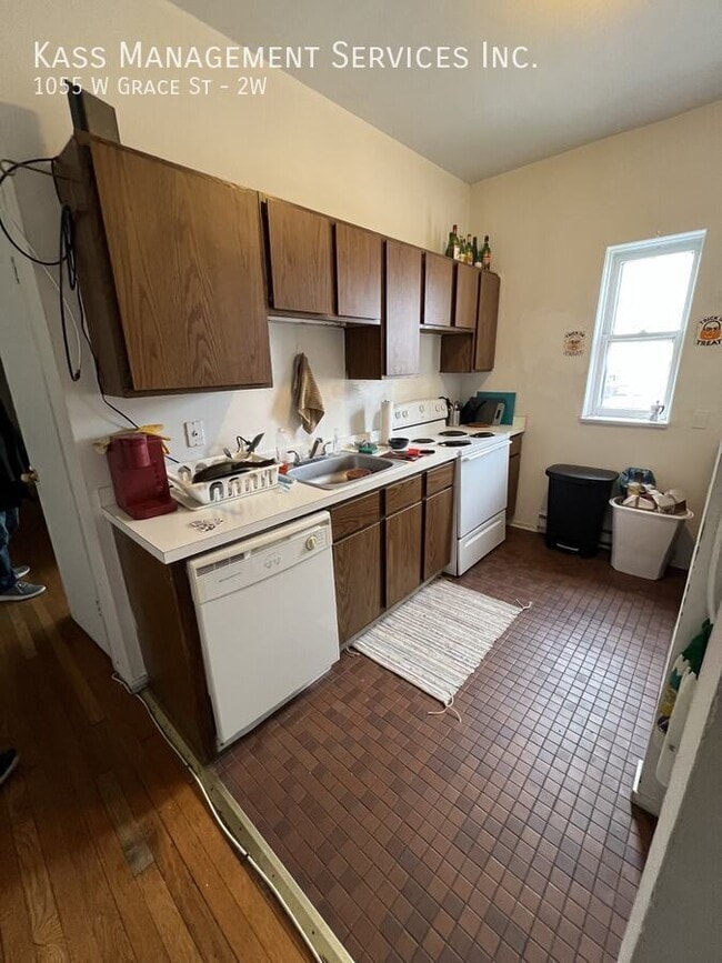 Photo - 1055 W Grace St Unit 2W