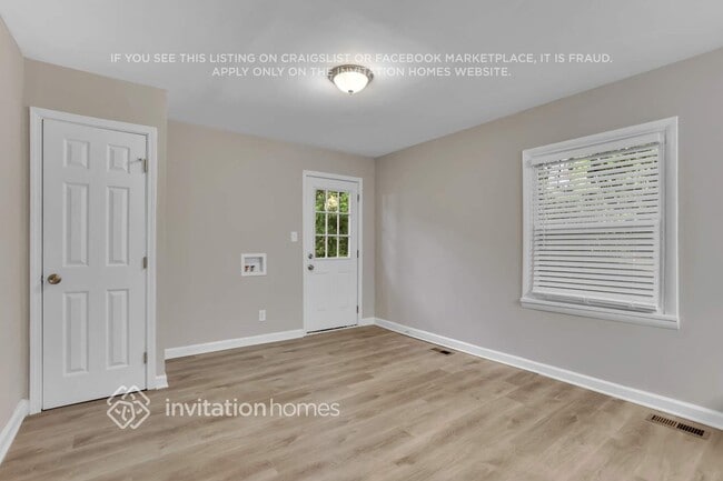 Photo - 291 Ard Pl NW