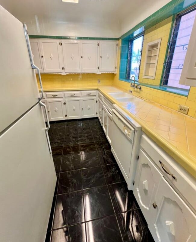 Photo - 1452 S Sherbourne Dr