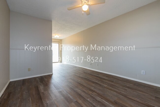Photo - 1421 W Lillian St Unit 4