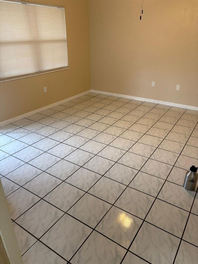 Photo - 10370 SW 220th St Unidad 221