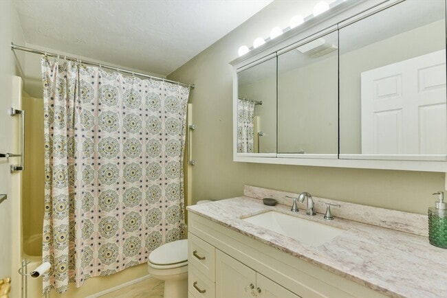 Photo - 44 Elm St Unit 306