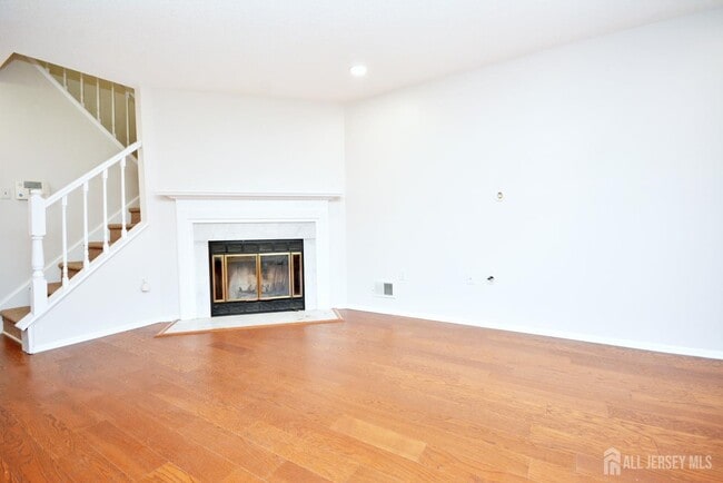 Photo - 25 Goodwin Dr