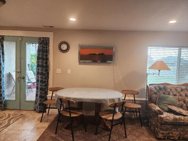 Photo - 33 W 1600 S St