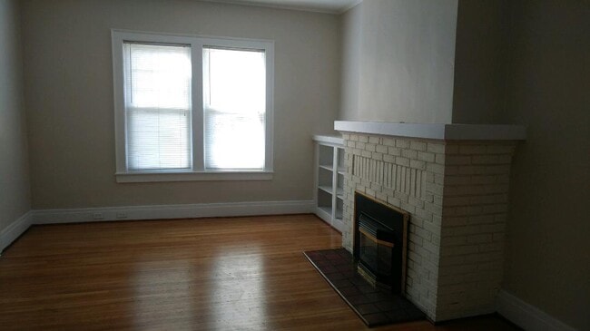 Photo - 734 Auburn Ave Unit Apartment #1