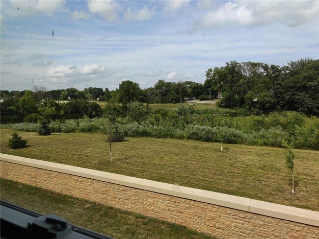 Photo - 1200 2nd Dr NE