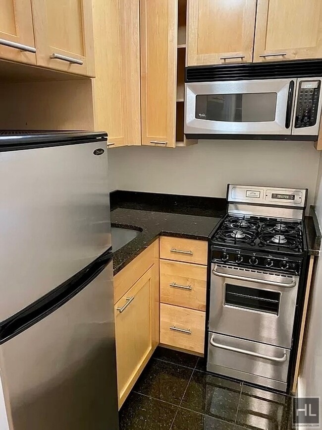 Photo - East 79th Street Unit 12M