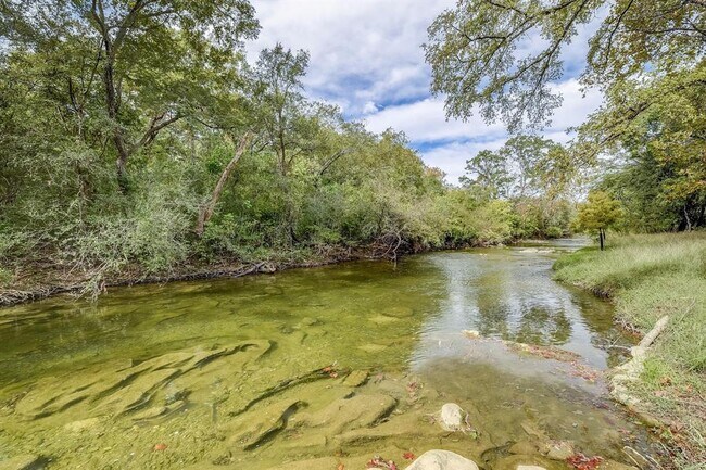 Building Photo - 2603 Creek Bend Cir