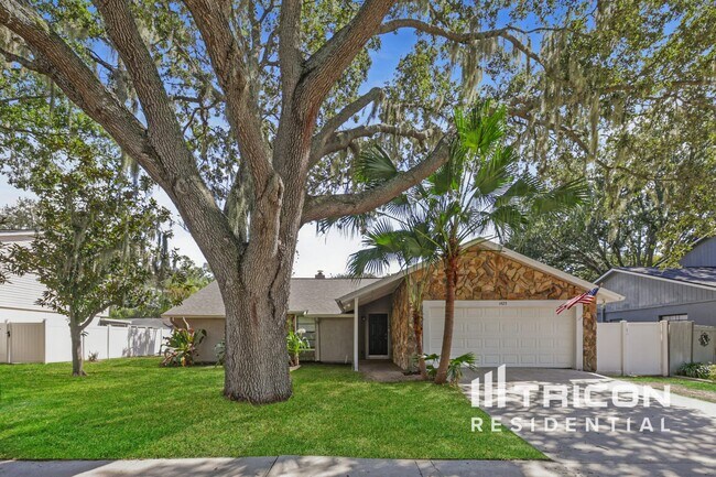 Building Photo - 1425 Corner Oaks Dr Rental