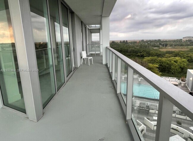 Photo - 2000 Metropica Wy Unit 1009