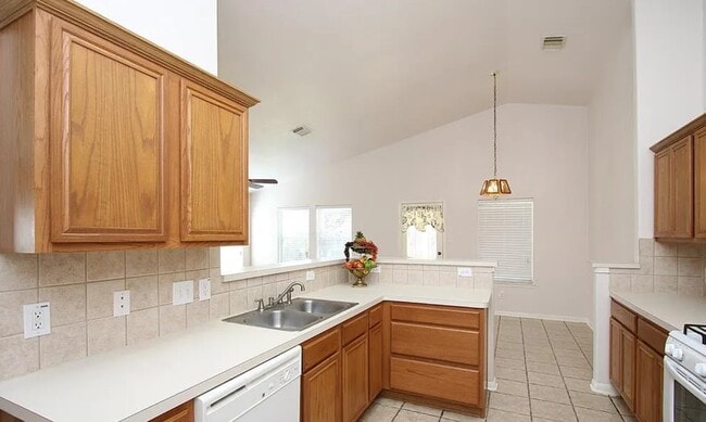 Photo - 2007 Karsen Dr