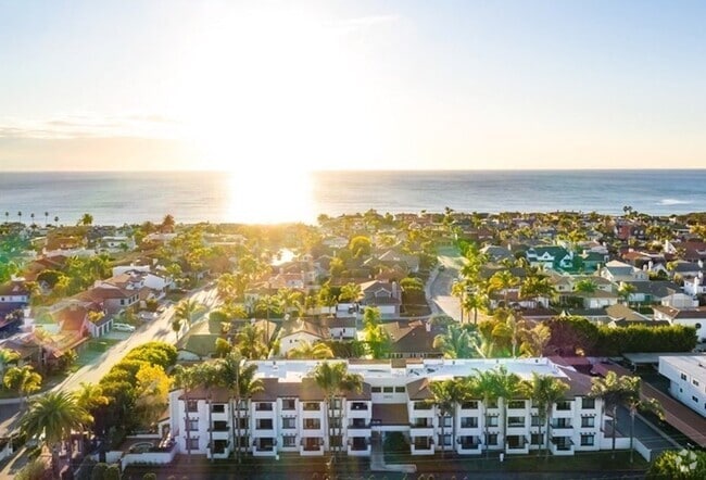 Building Photo - 3830 Avenida Del Presidente Unit 8 Rental