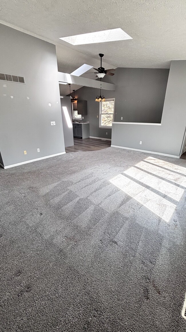 Photo - 3420 Parkwood Dr