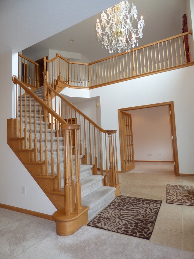 Photo - 2715 Century Ln NE