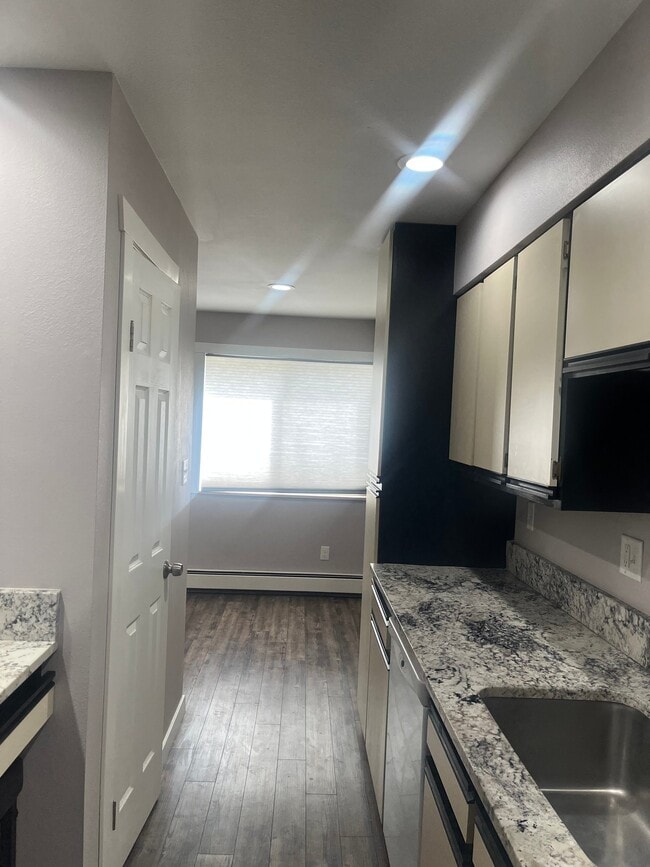 Photo - 2600 Parklake Ct