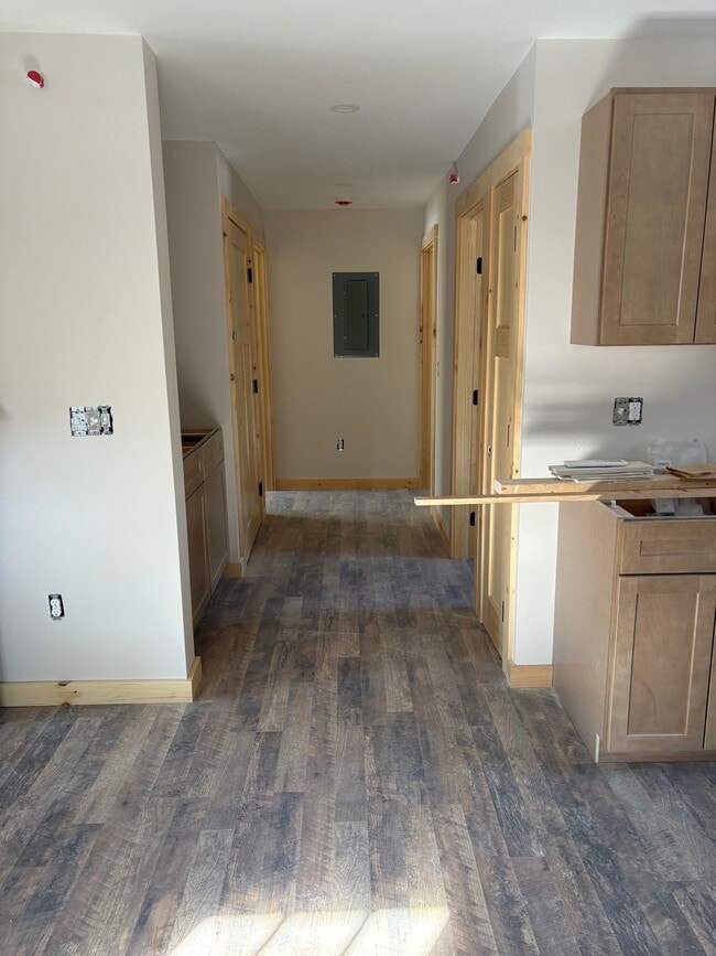 Photo - 201 White Mountain Hwy