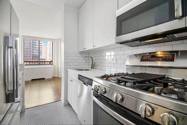 Photo - 2 bedroom in New York NY 10017 Unit 15E