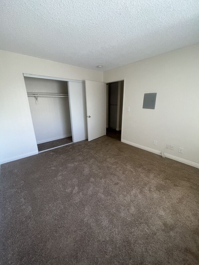 8541 Foothill Blvd., Sunland