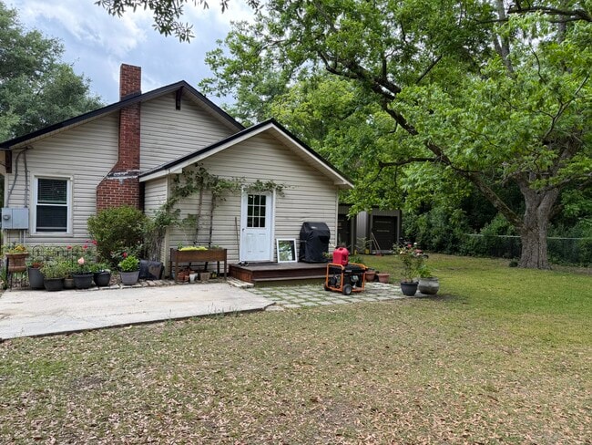 Photo - 532 Middleton Dr