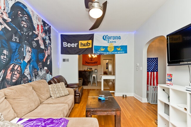 Photo - 3712 N Racine Ave Unit 1