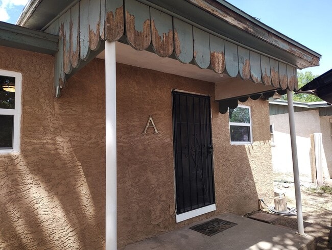 Photo - Available for Immediate Move - 1 Bed 1 Bath - Utilities included OPEN HOUSE 05/02/26 12-2