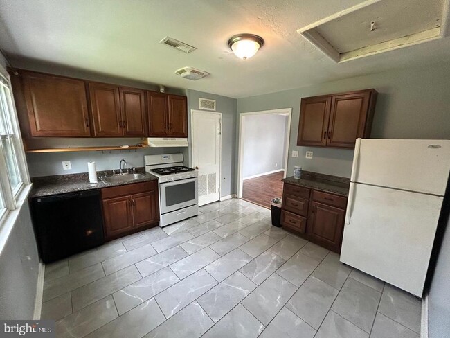 Photo - 6615 St Barnabas Rd