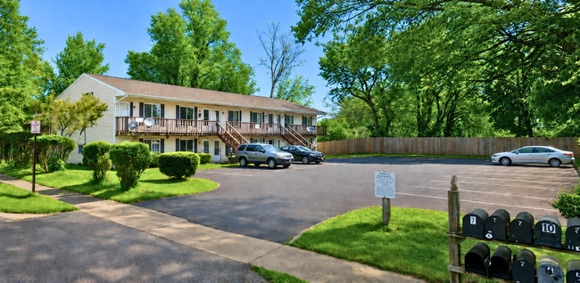 Photo - LIMITED TIME SUMMER OFFER! FREE RENT FOR YOUR FIRST MONTH! comfortable 1 Bedroom with 1 Bathroom ... Unit 769 #6