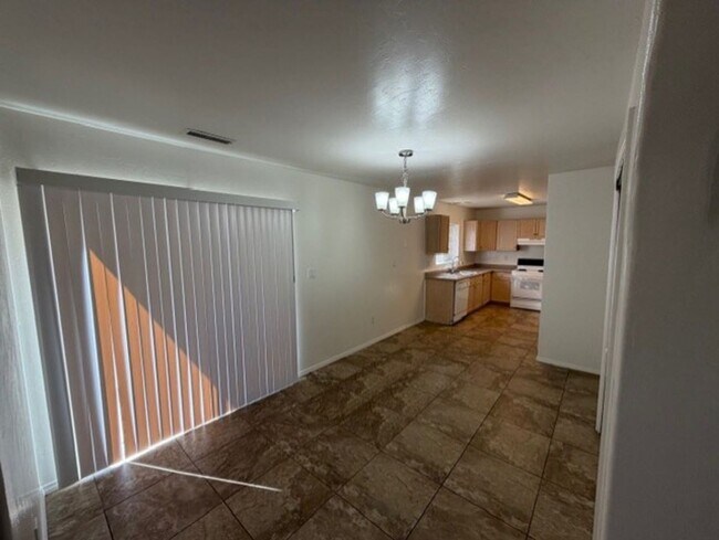 Photo - 9751 E Magma Dr Unidad A