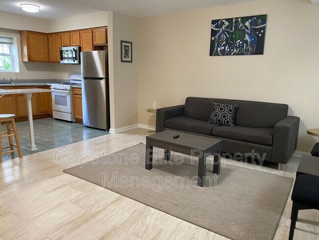 Building Photo - 141-143-143 Norfolk St