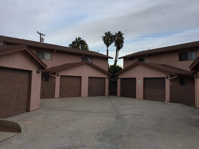 Photo - 504 8th St Townhome