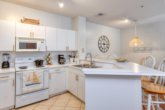 Photo - 605 Fairway Dr Unit 203