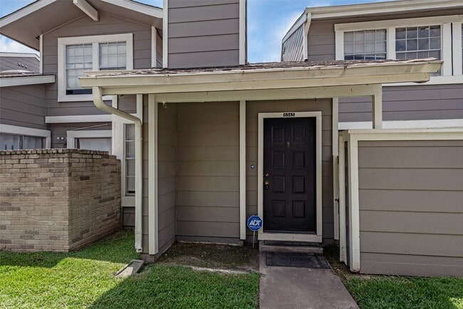 Photo - 6345 Cattails Ln