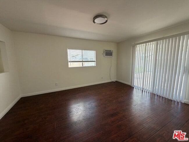 Photo - 2240 Crenshaw Blvd Unidad C
