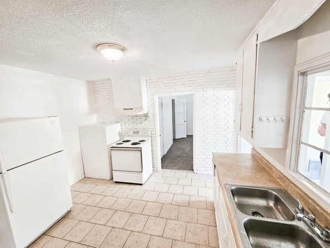 Photo - 205 N 13th St