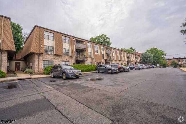 Building Photo - 668 N Broad St Unit A16 Rental