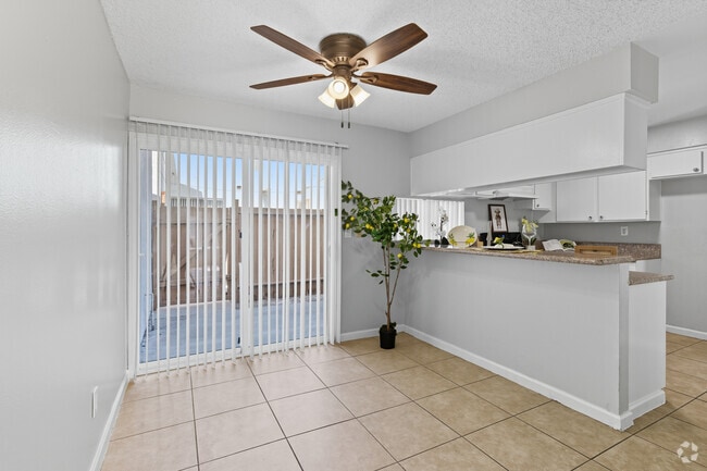 2BR, 1.5BA - 925SF - Dining Room