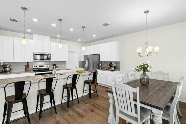 Photo - 1124 Aronia Ln