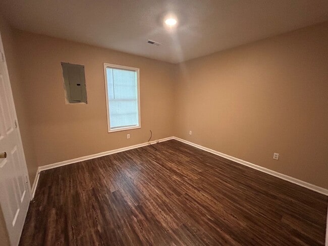 Photo - 812 N. Mc Lemore Unit C812