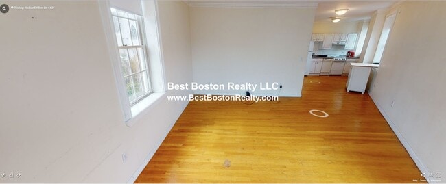 Photo - 4 Bishop Allen Dr Unit 2