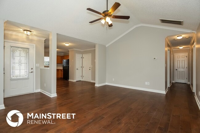 Photo - 4346 Fescue Pl SW