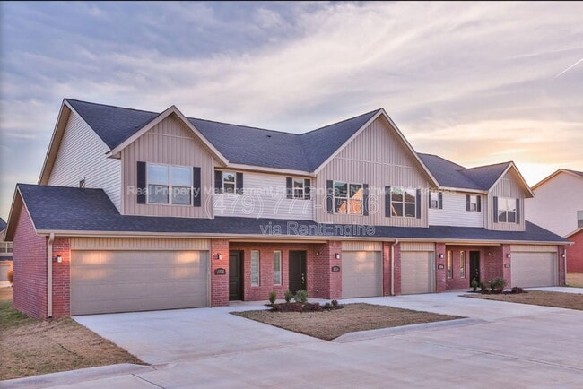 Building Photo - 2719 W Shasta Rd