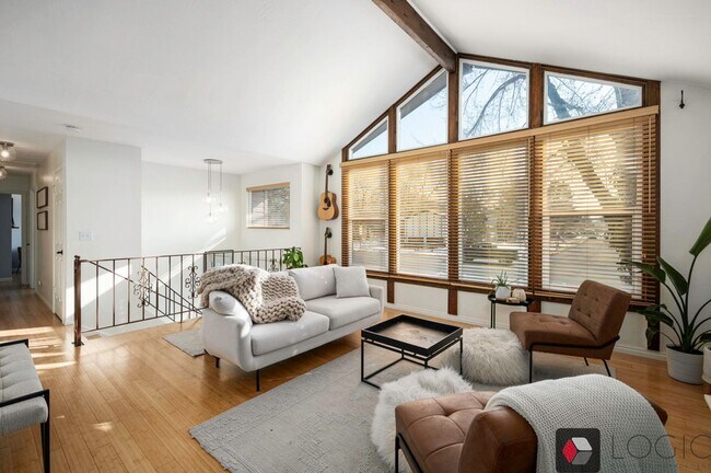 Photo - 1667 E 9800 S