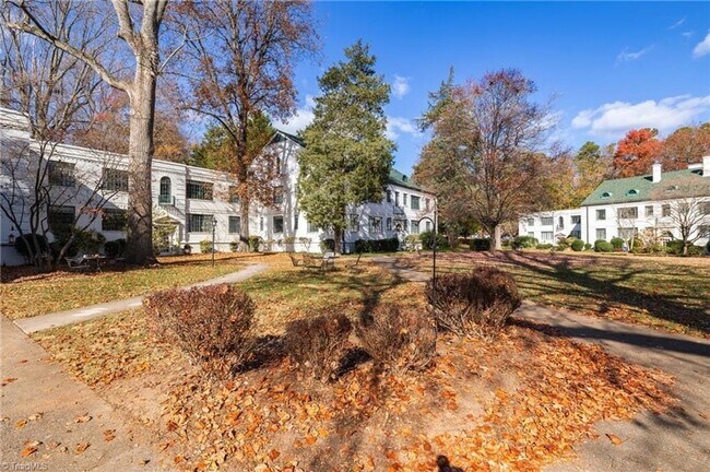 Photo - 2 Bedroom Country Club Manor Condo on N Elm