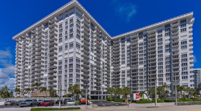 Building Photo - 405 N Ocean Blvd Unit 1217 Rental