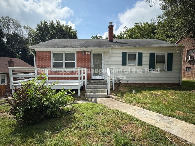 Building Photo - 828 Circle Dr Rental