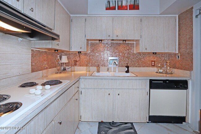 Photo - 1224 S Peninsula Dr Unidad 102