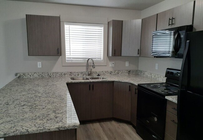 Photo - 5800 N Freedom Rd Unit #3